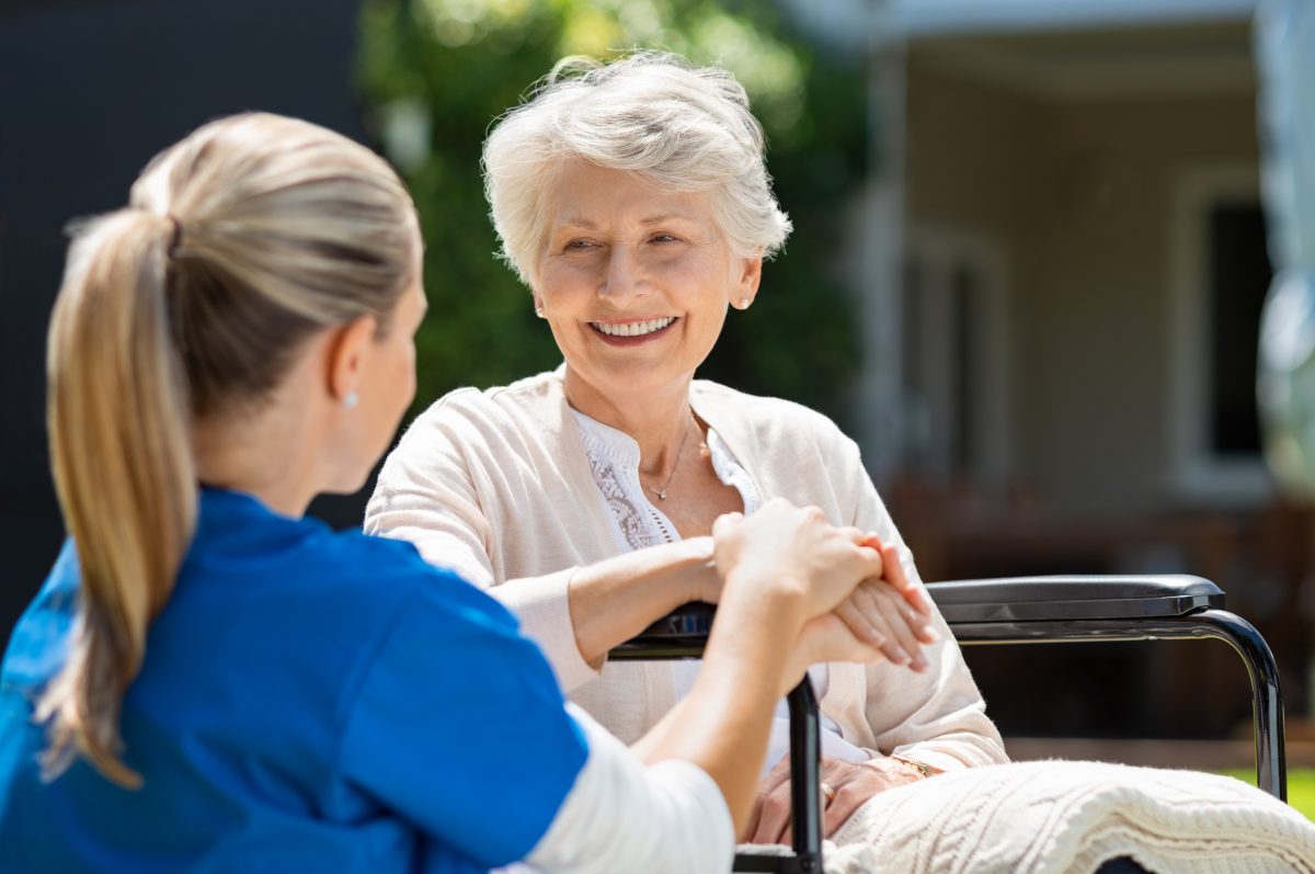 Professional Home Health Nurse using 10xR AI Documentation